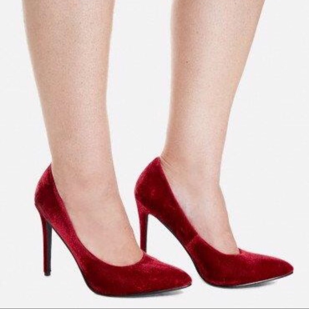 Velvet Pumps